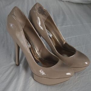 Jennifer Lopez Nude Patent Heels